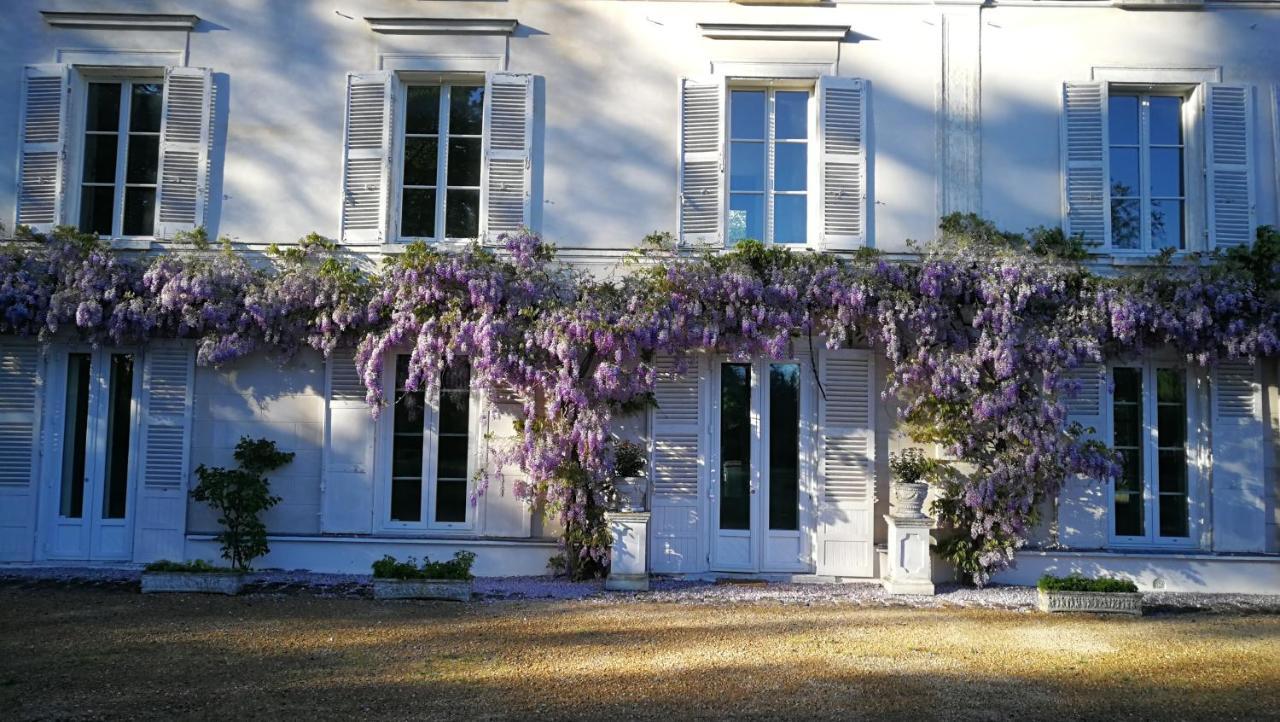 Chateau De Brinville Saint-Sauveur-sur-Ecole Exterior foto